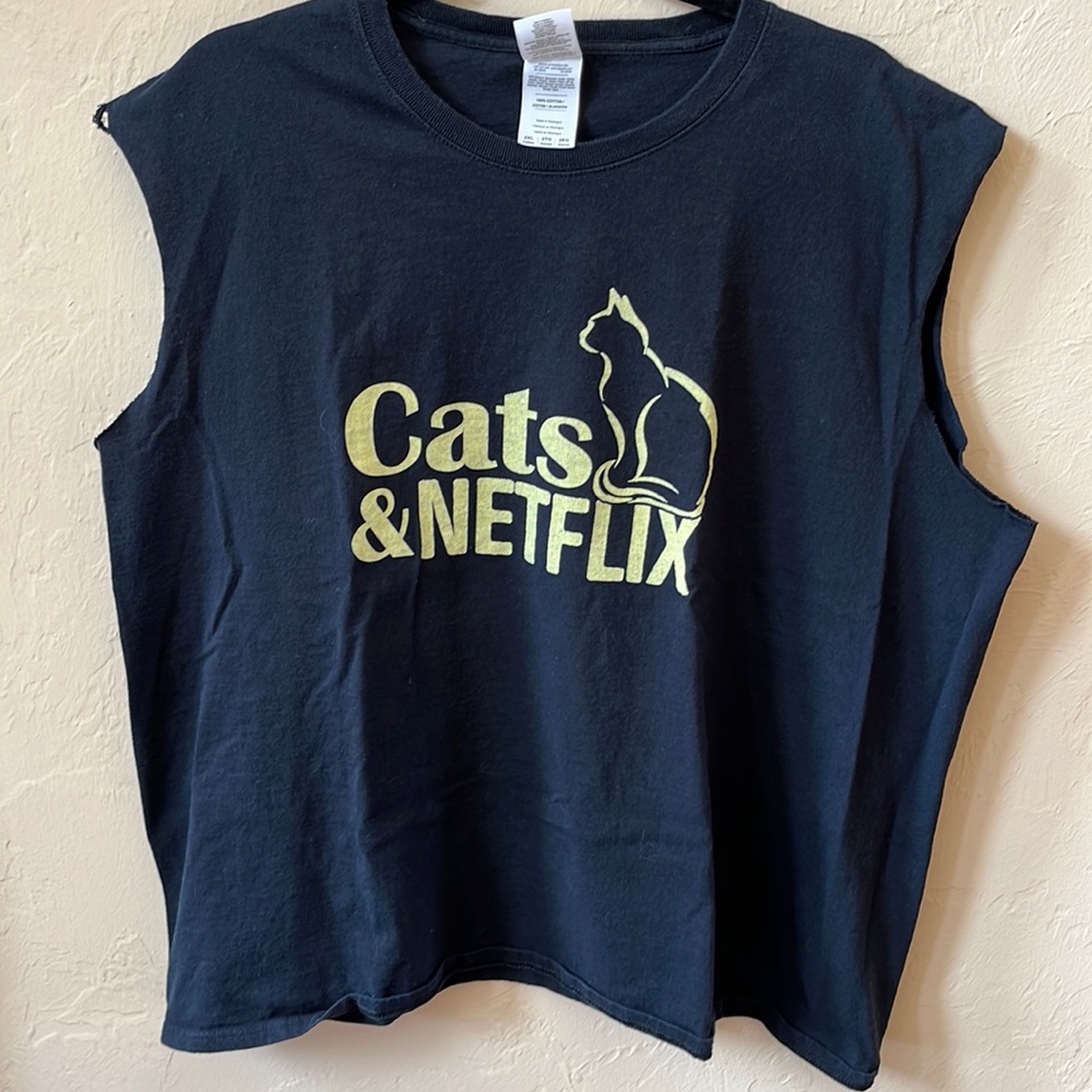 Sweat shirt black with arms cut. Cats & Netflicks